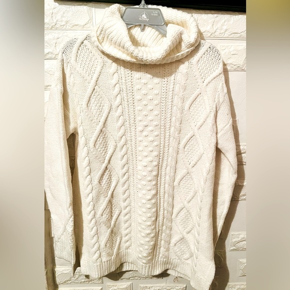 L.L. Bean Women’s Double Cable Crewneck Sweater - Picture 1 of 9